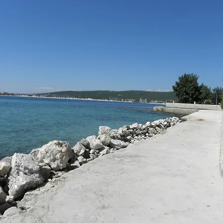 Beachfront Punta 152-4 *